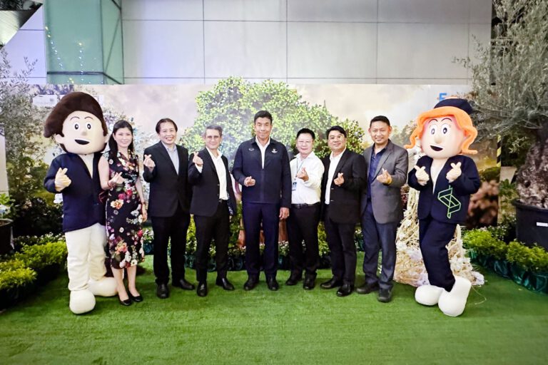 ‘ชัชชาติ’ ร่วมกับ CP LAND เปิดงาน WONDERLAND FLORA 2023 @ FORTUNE TOWN สัมผัสดินแดนแห่งดอกไม้หลากสีสันบานสะพรั่งใจกลางรัชดา – พระราม 9